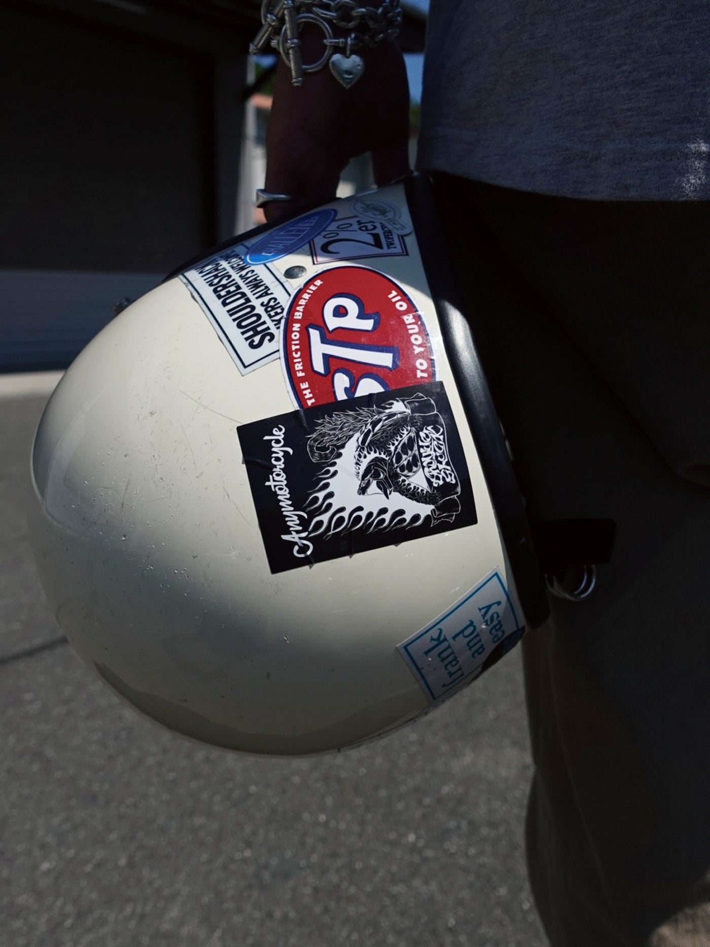 SHOULDER SHACK SOUVENIR STICKER - フレイムスタートル