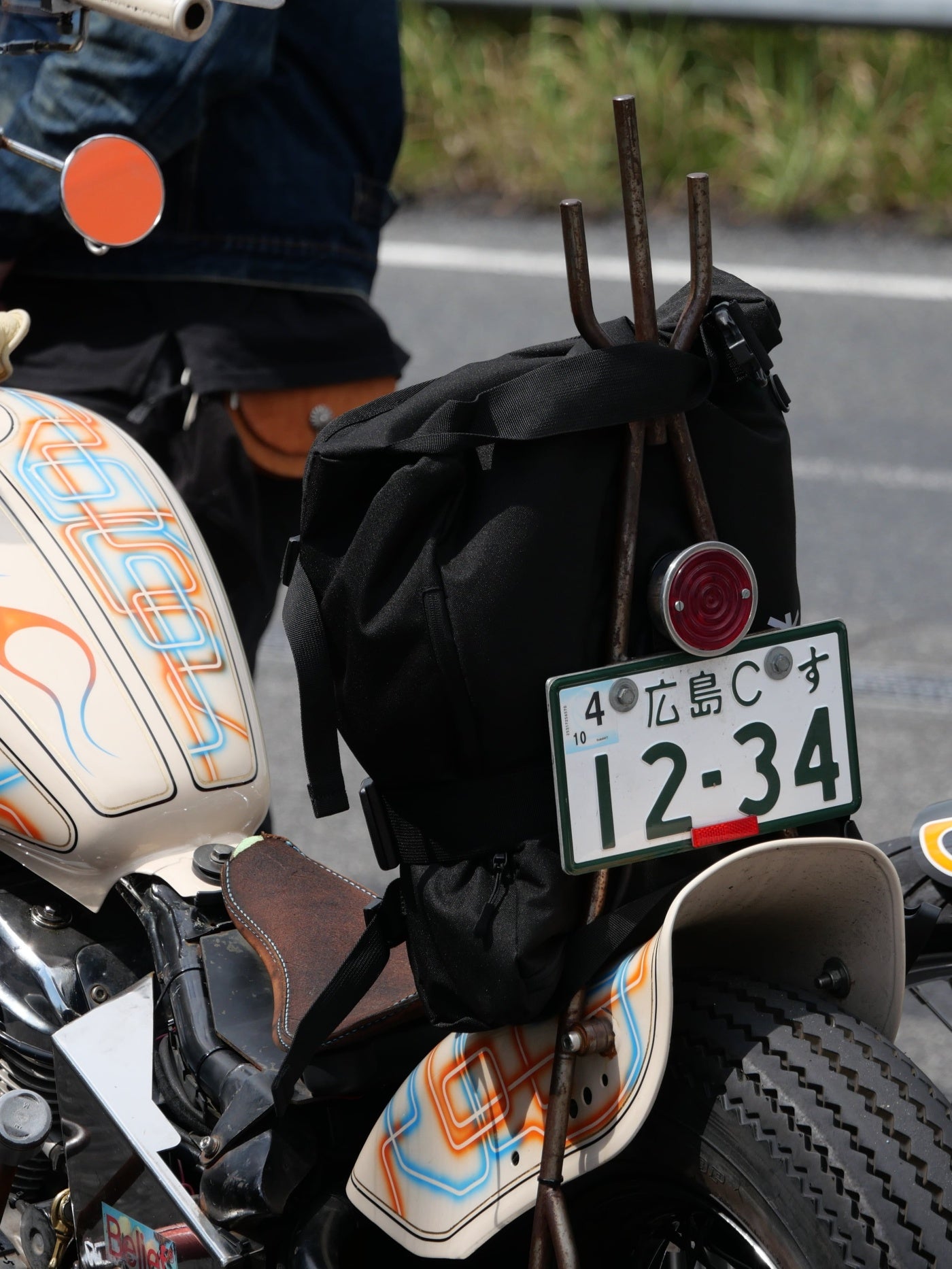 EMD REFLECTLINE MESSENGER BAG
