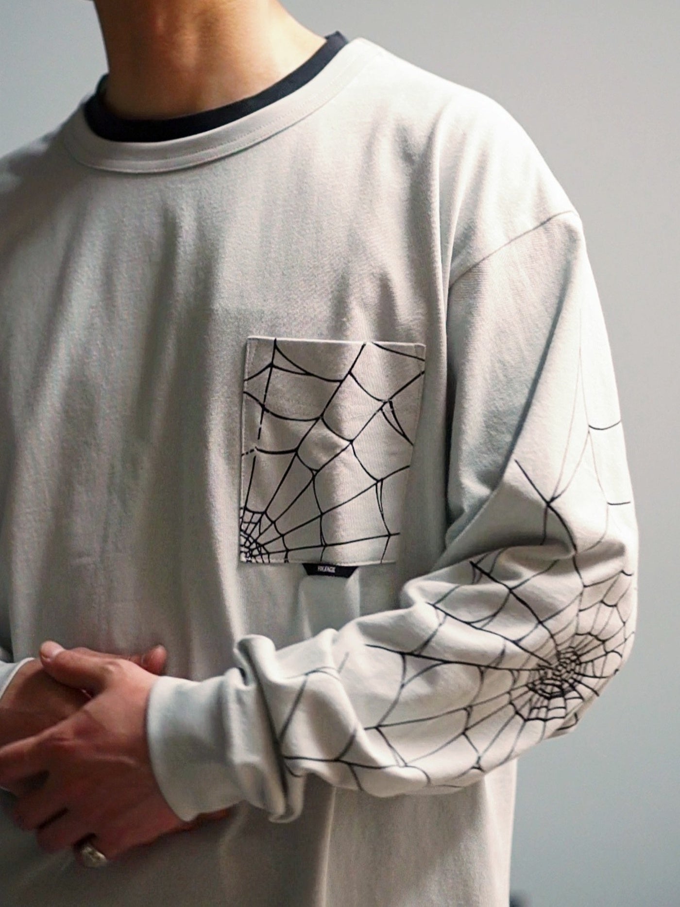 TYPE VT14 SPIDER-WEB LONG SLEEVE-T - Pale Gray