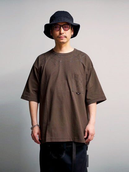 TYPE VT15 SPIDER-WEB SHORT SLEEVE-T - Chocolate