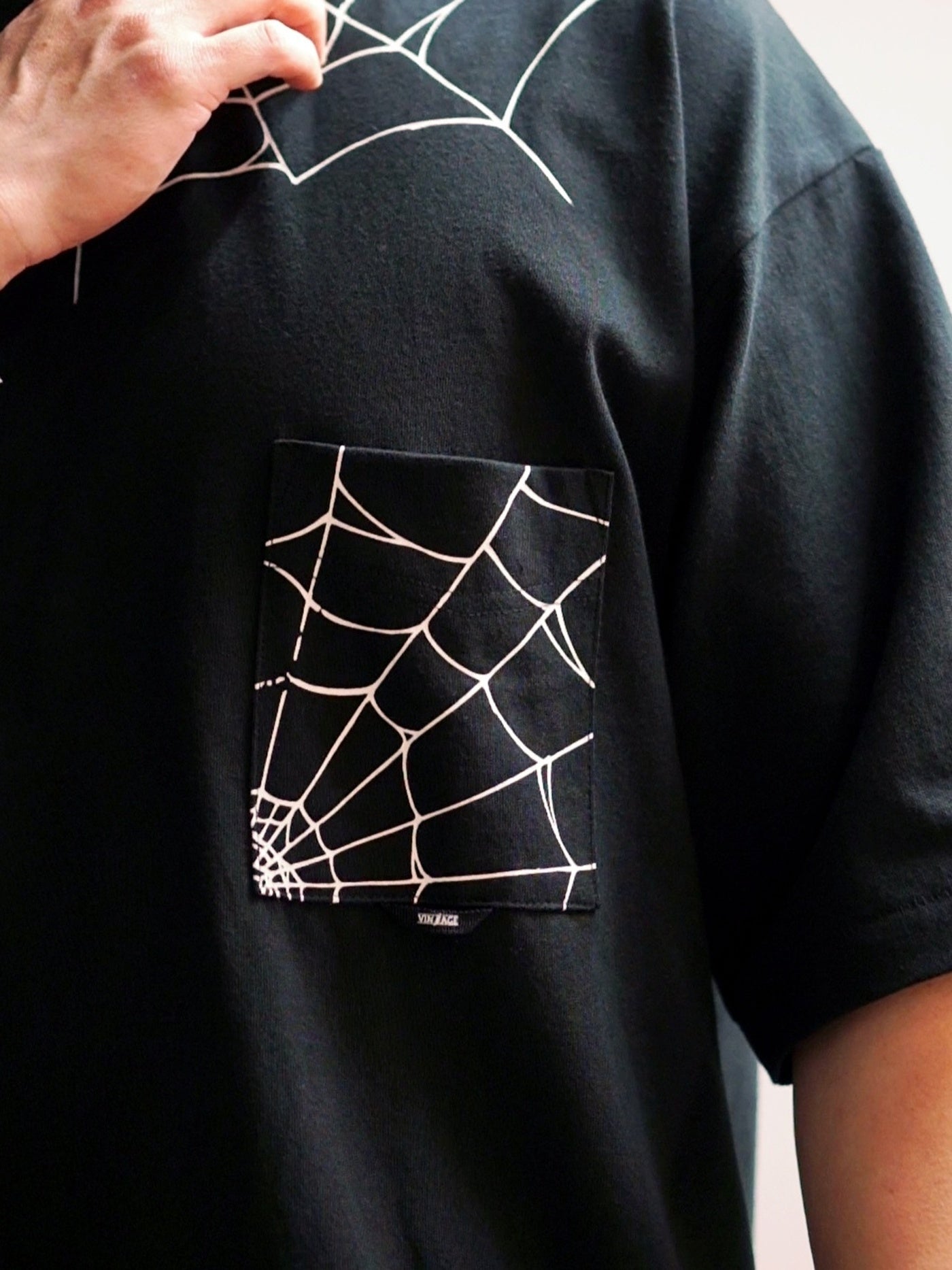 TYPE VT15 SPIDER-WEB SHORT SLEEVE-T - Black