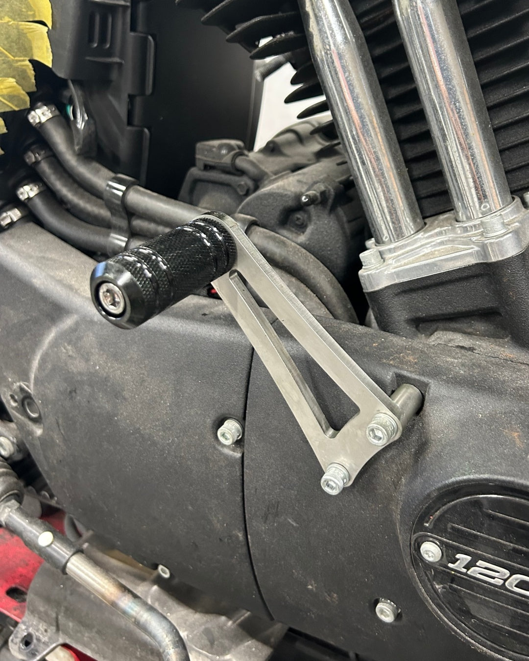 なお　ミッドハイステップステー 受注販売】かんたんアニキステップ(2004年式以降のスポーツ