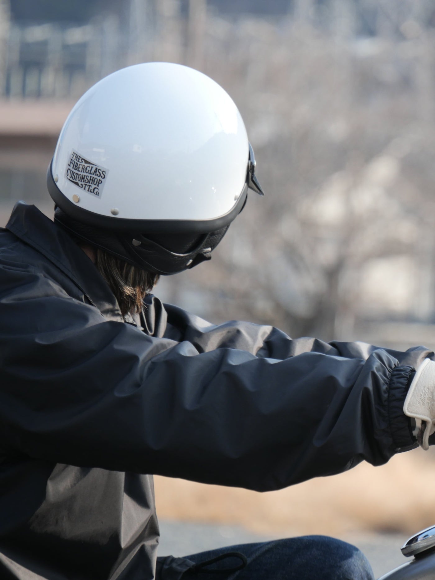 TT&CO. | any motorcycle別注 FiberGlass Customshop SHORTY BLACK RUBBER TRIM - White