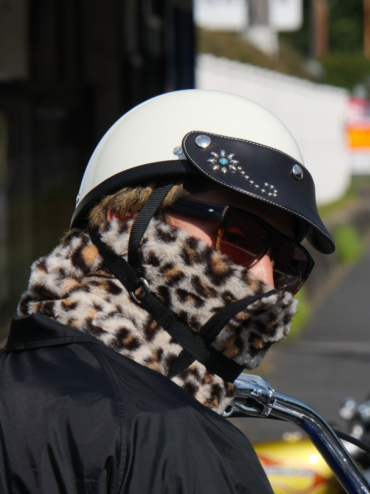 Flower Studs Leather Visor for TT&CO. - Silver