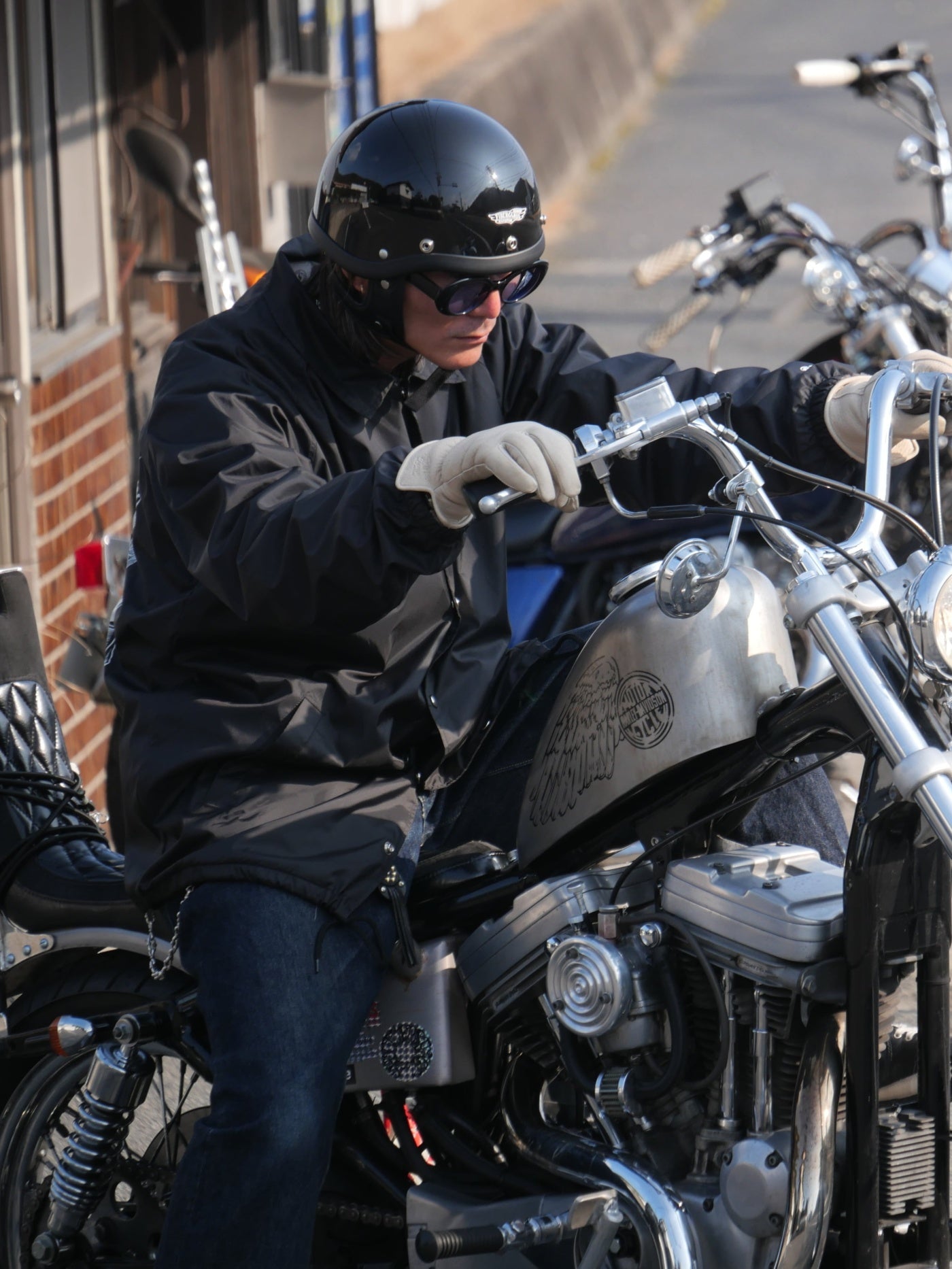 TT&CO. | any motorcycle別注 FiberGlass Customshop SHORTY BLACK RUBBER TRIM - Black