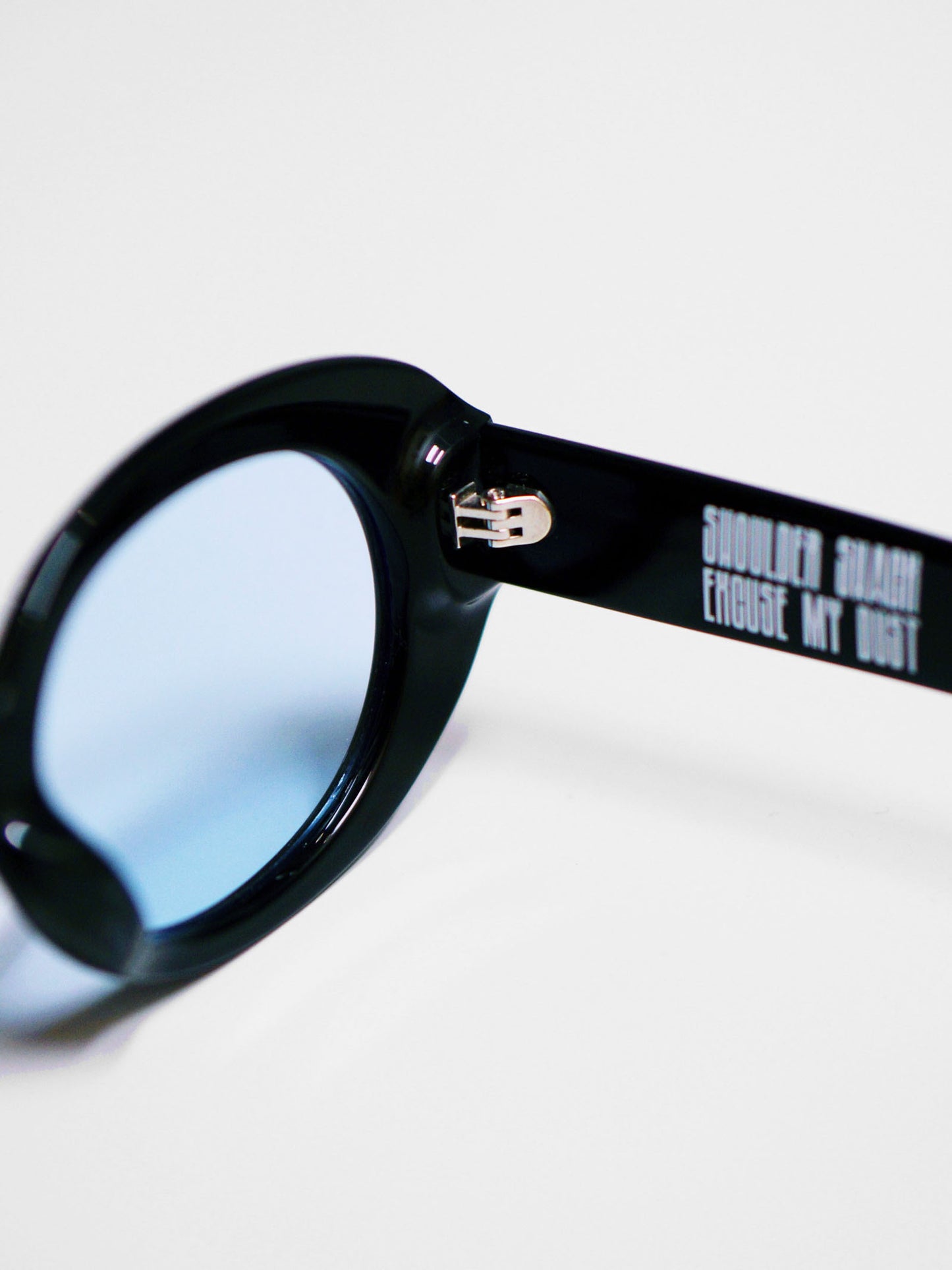 OVAL SHADE - Black/Light Blue