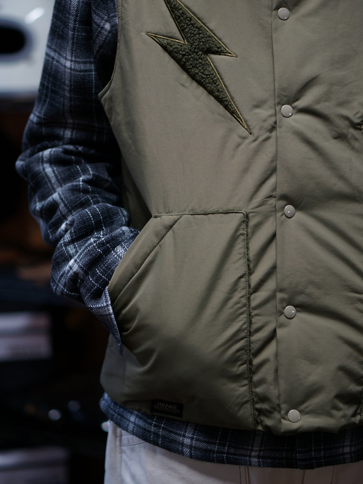 Vin&Age | TYPE VTJ11 NYLON PUFFER VEST - Khaki