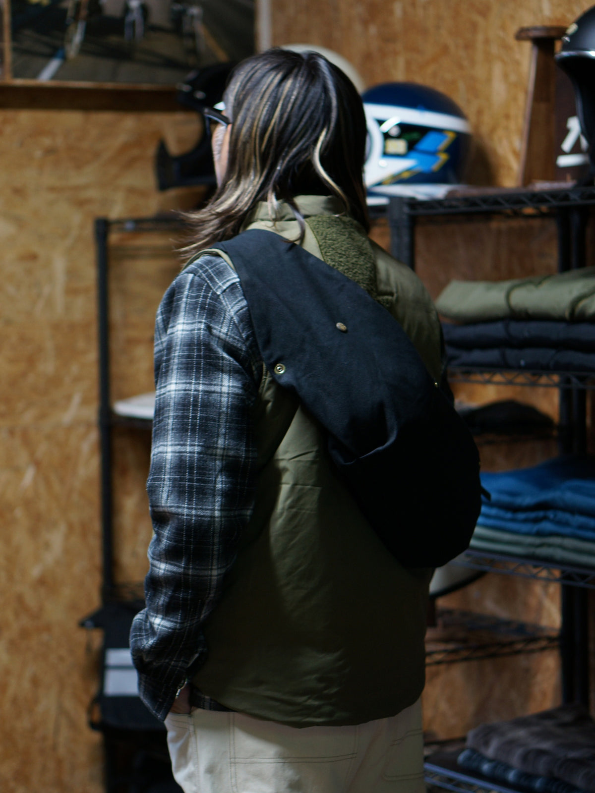 Vin&Age | TYPE VBG10 CANVAS SHOULDER BAG - Brown