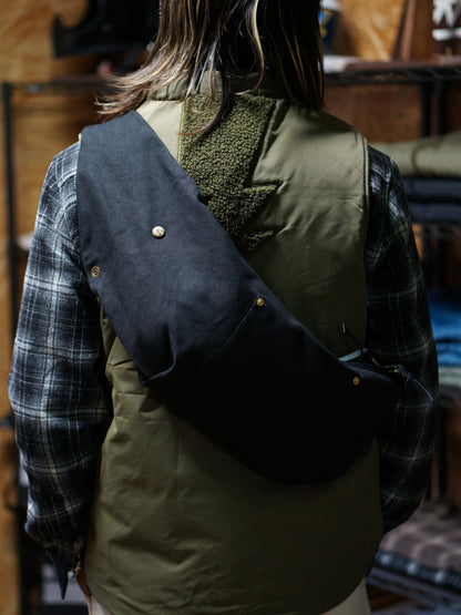 Vin&Age | TYPE VBG10 CANVAS SHOULDER BAG - Brown