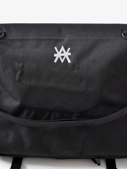 EMD REFLECTLINE MESSENGER BAG