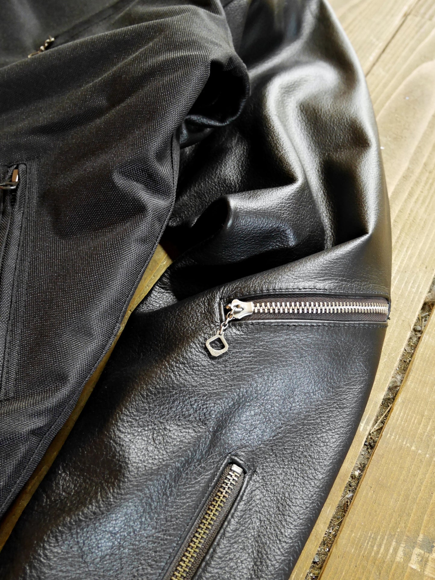Vin&Age | TYPE VTJ2_26 COACH RIDERS - Black