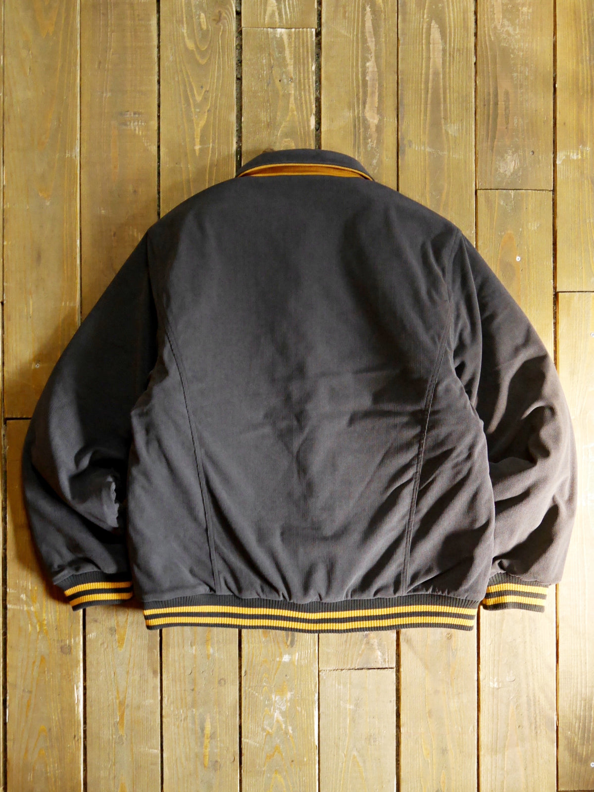Vin&Age | TYPE VTJ9 LETTERMAN JK - Dark Gray/Mustard