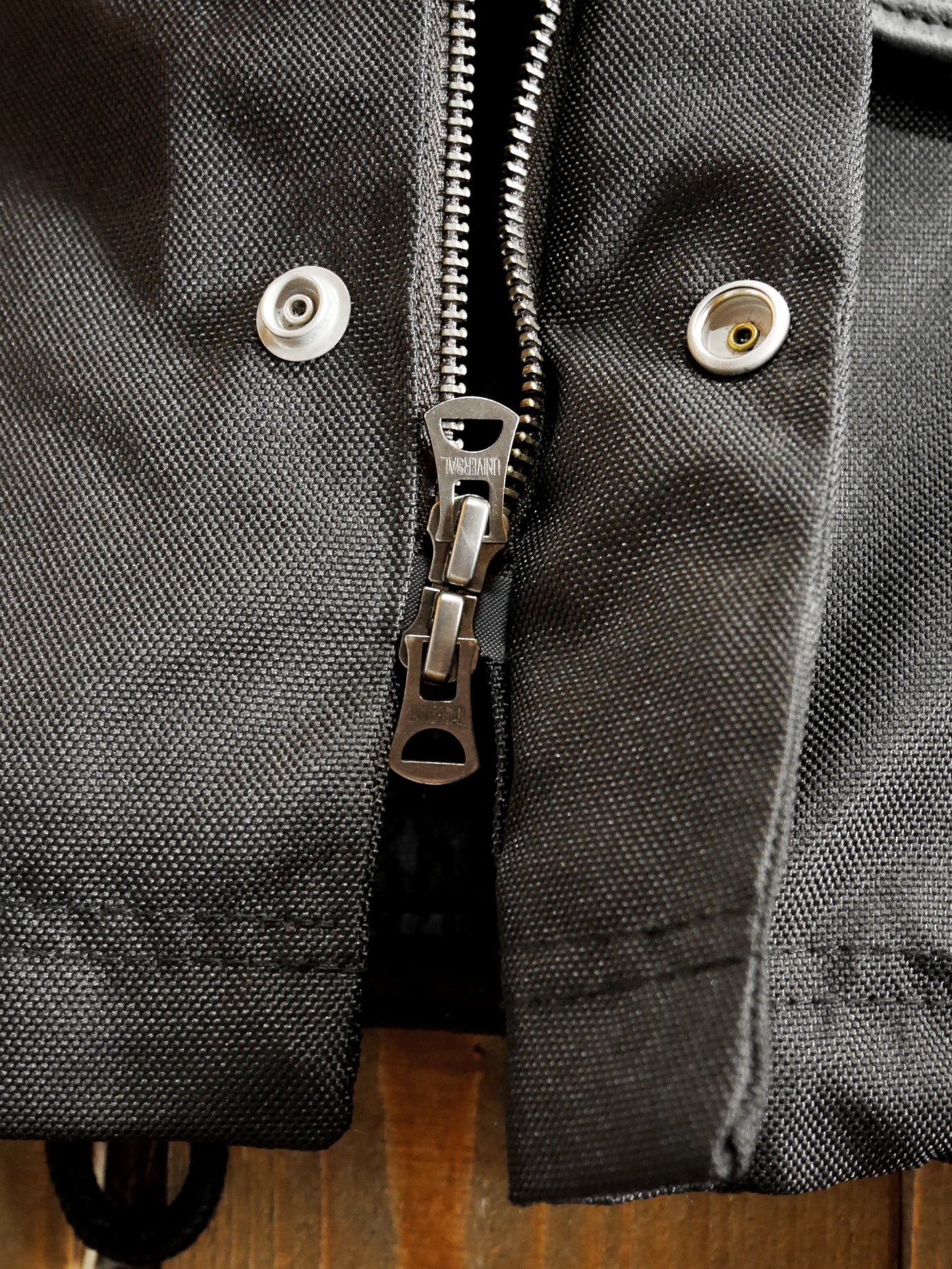Vin&Age | TYPE VTJ2_26 COACH RIDERS - Black/Ivory