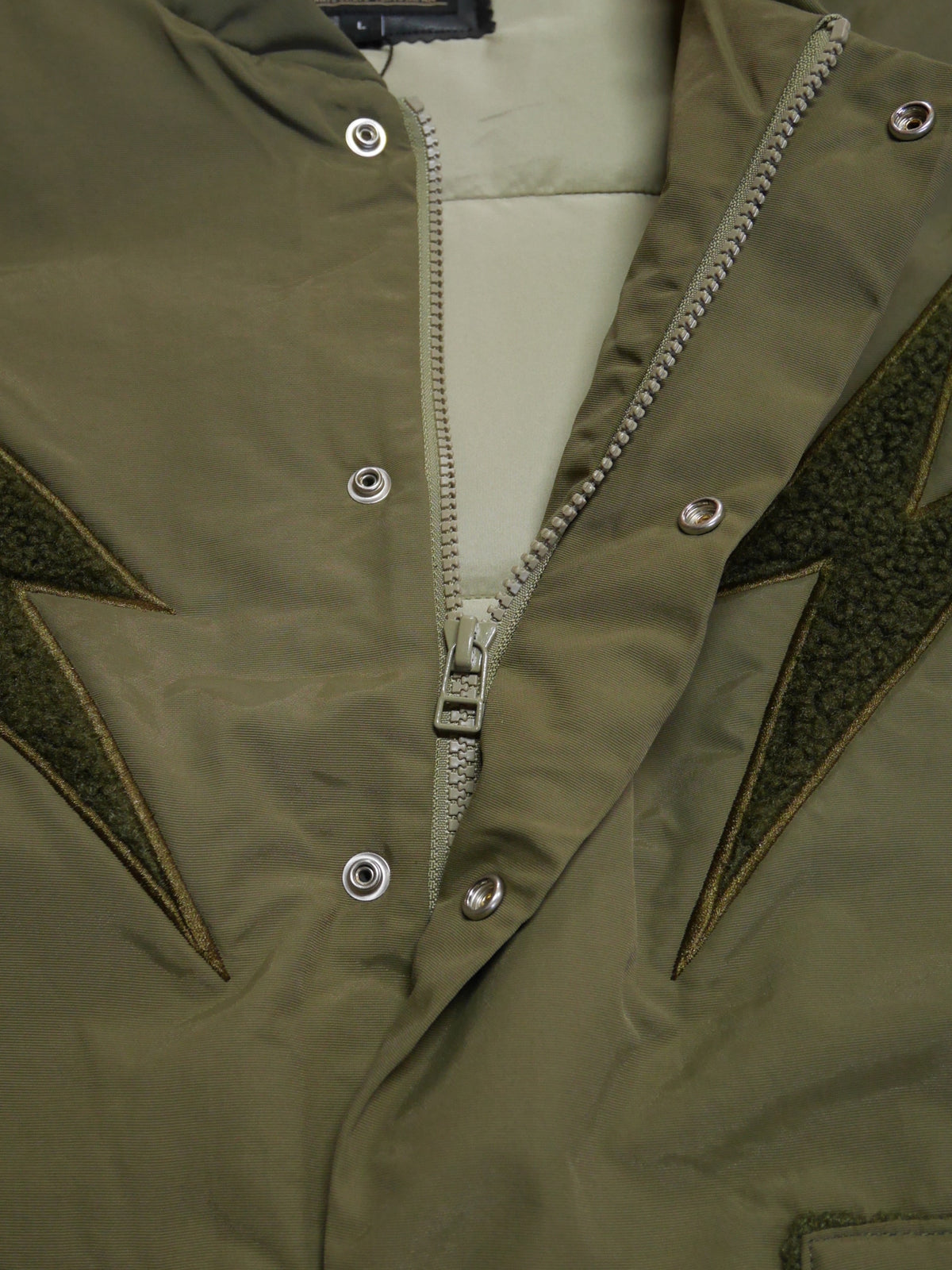 Vin&Age | TYPE VTJ11 NYLON PUFFER VEST - Khaki