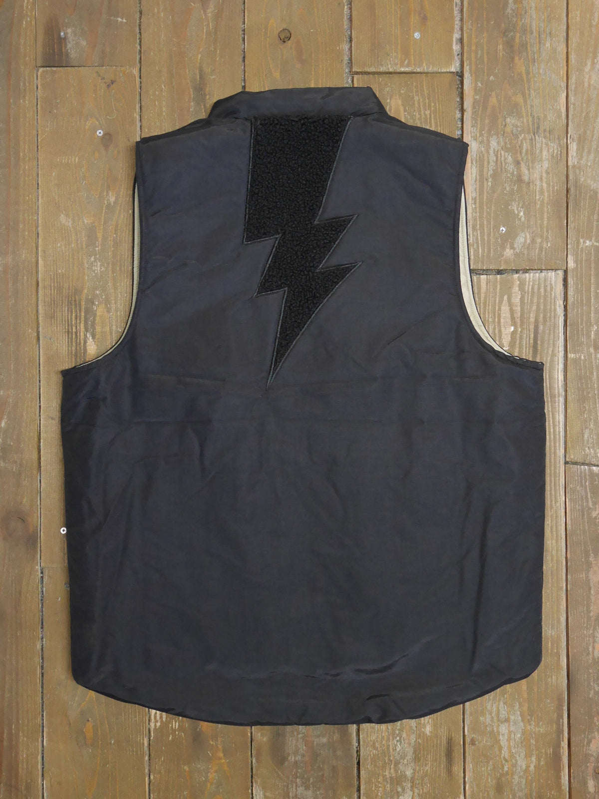Vin&Age | TYPE VTJ11 NYLON PUFFER VEST - Black