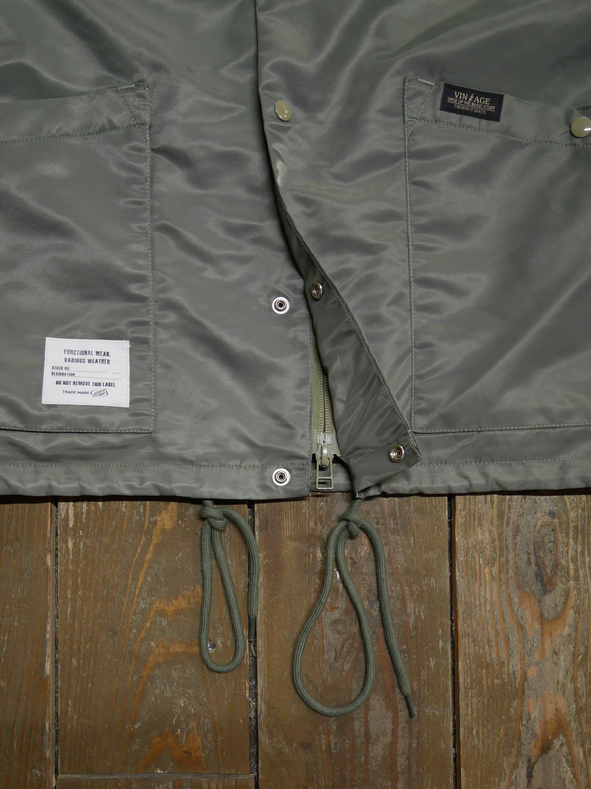 Vin&Age | TYPE VCJ1 COACH JACKET - Khaki