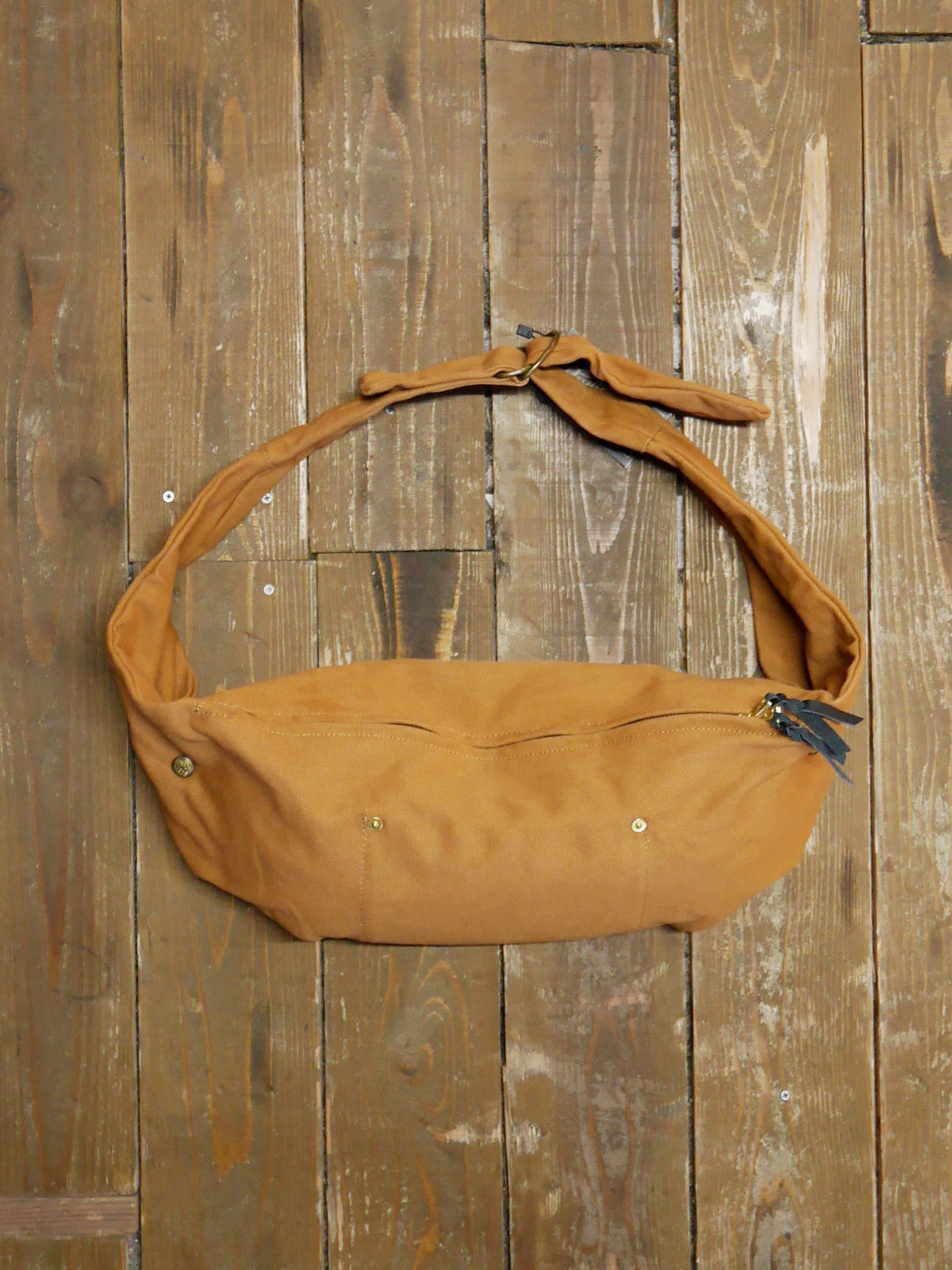 Vin&Age | TYPE VBG10 CANVAS SHOULDER BAG - Brown