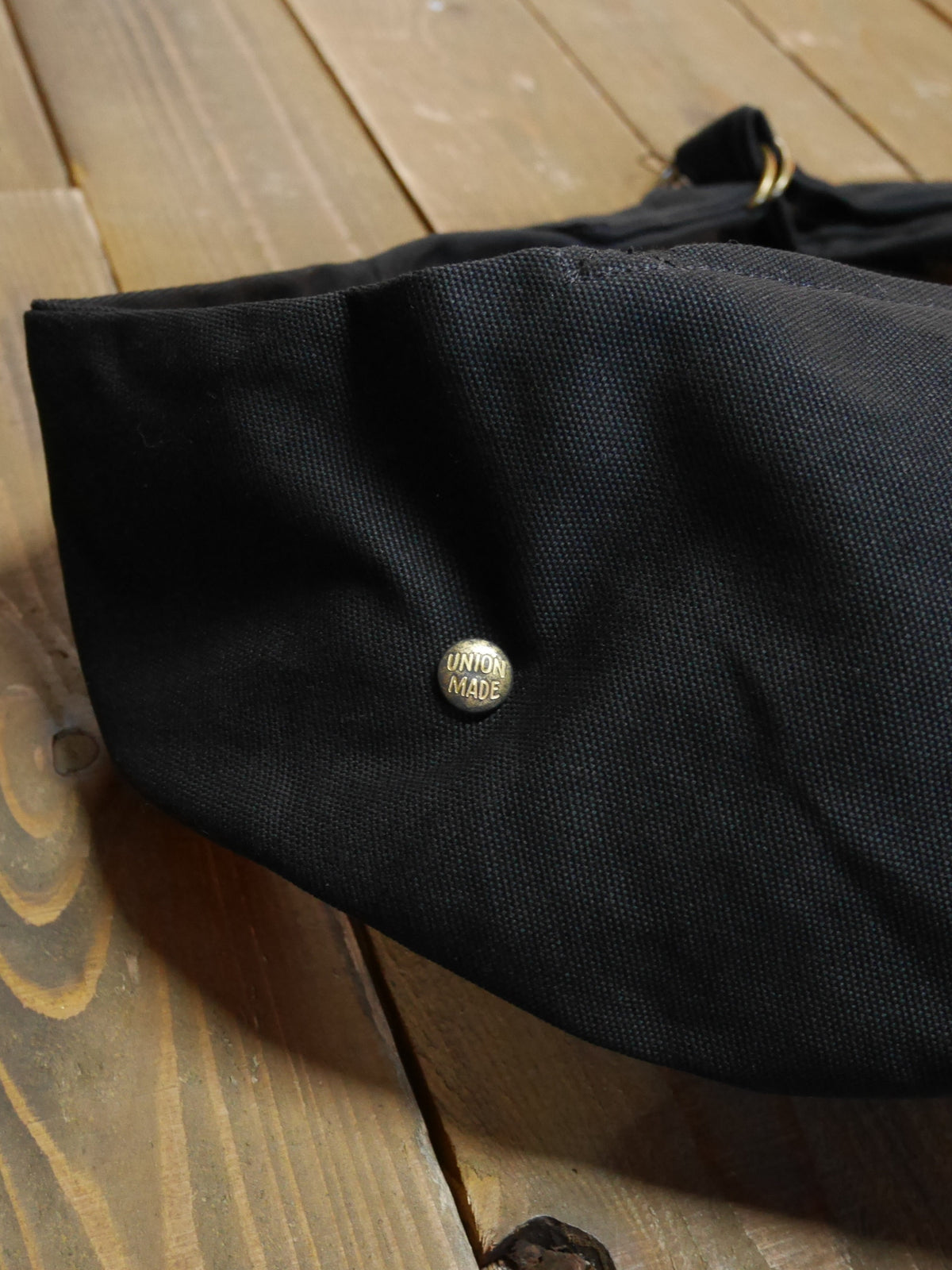 Vin&Age | TYPE VBG10 CANVAS SHOULDER BAG - Black