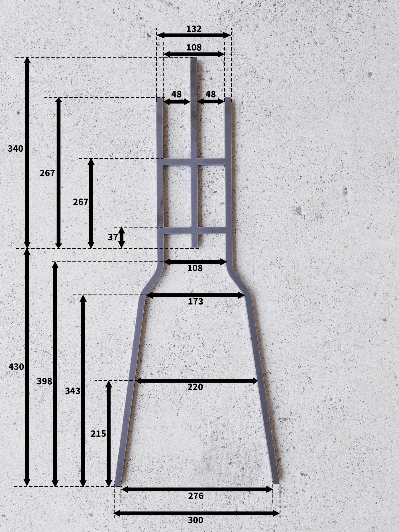 Universal sissy bar